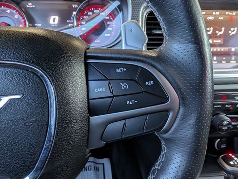 Used 2018 Dodge Charger SRT Hellcat w/ Harman/Kardon Audio Group RWD image 22