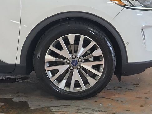 Used 2020 Ford Escape Titanium w/ Titanium Premium Package 2.0 FWD image 7