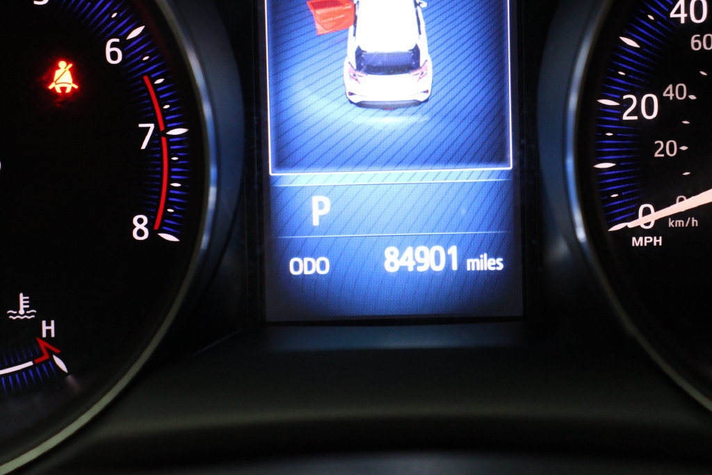 Used 2018 Toyota C-HR XLE FWD image 28