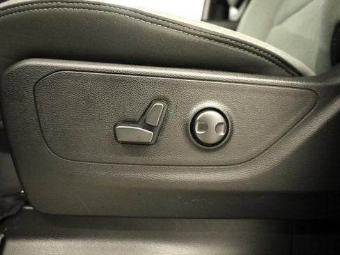 Used 2022 RAM 1500 Big Horn image 11