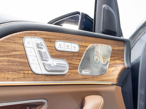 Used 2026 Mercedes-Benz GLS 63 AMG 4MATIC image 66