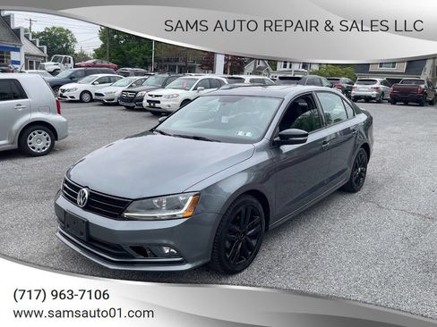 Used 2018 Volkswagen Jetta Sport FWD image 1