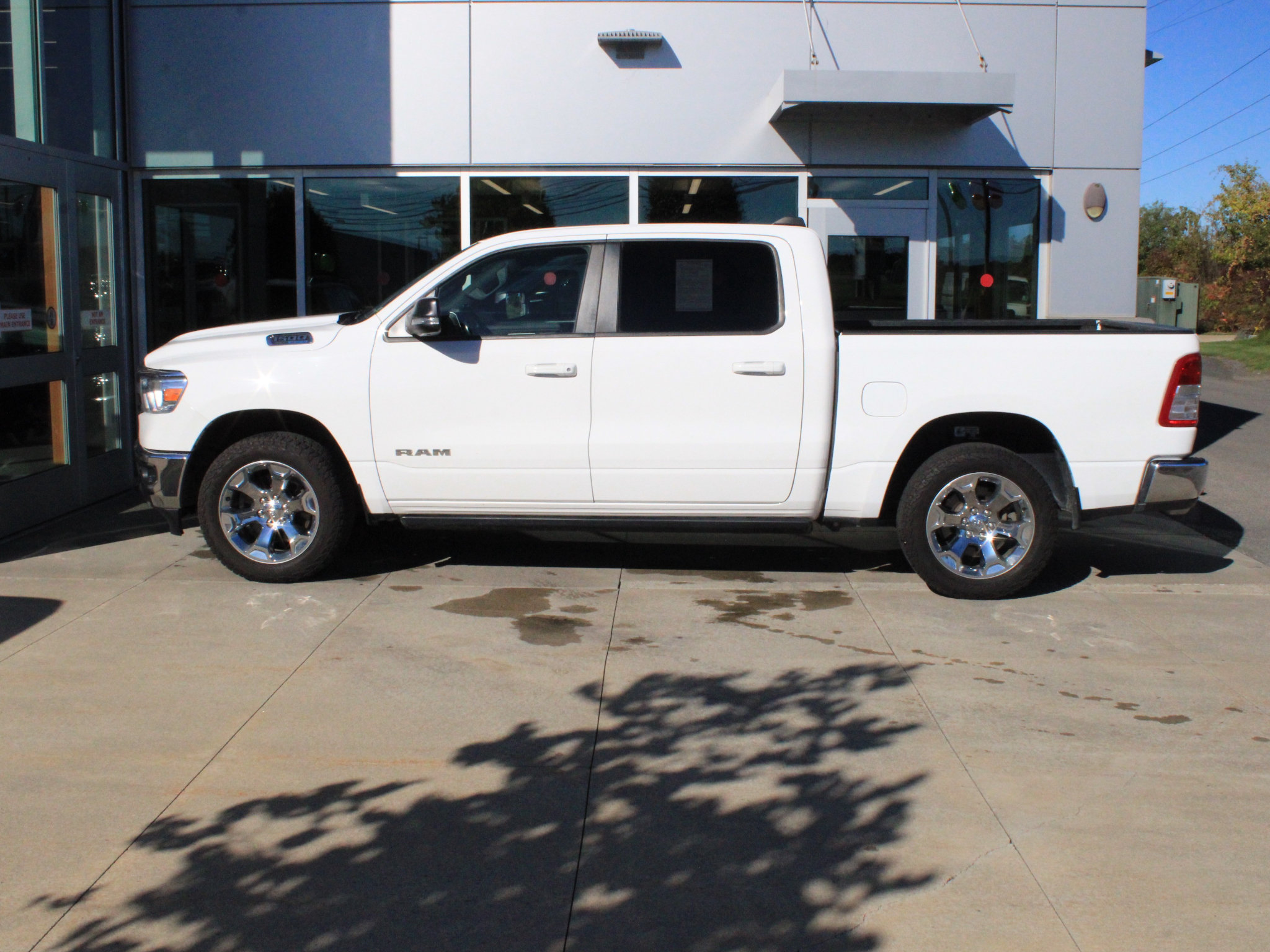 Used 2022 RAM 1500 Big Horn AWD/4WD image 5