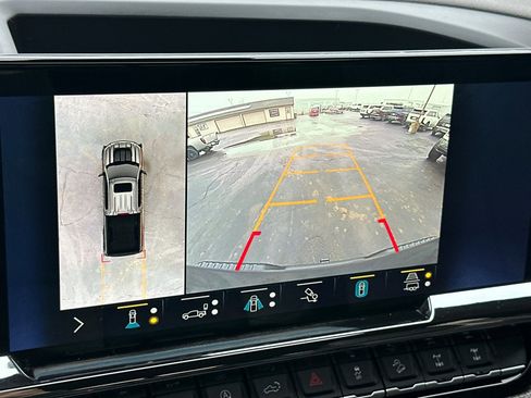 Used 2022 Chevrolet Silverado 1500 ZR2 image 19