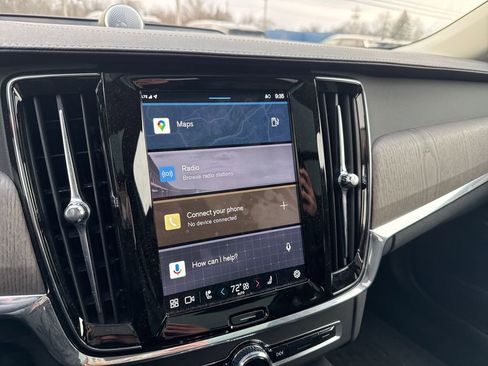 Used 2023 Volvo V90 B6 Cross Country Ultimate w/ Climate Package image 15