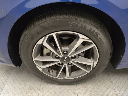 Used 2023 Kia Forte LXS image 31