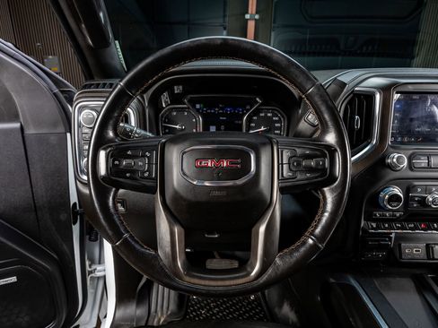 Used 2021 GMC Sierra 2500 AT4 w/ AT4 Preferred Package image 19