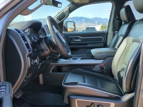 Used 2025 RAM 1500 Laramie w/ Sport Appearance Package AWD/4WD image 15