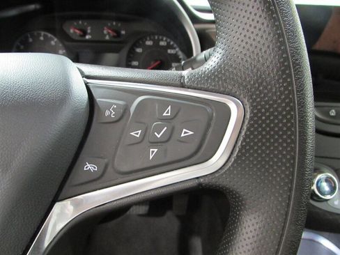 Used 2023 Chevrolet Malibu LT image 65