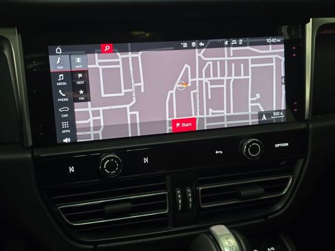 Certified 2024 Porsche Macan GTS image 16