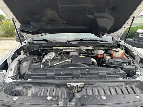 Used 2020 Chevrolet Silverado 2500 LTZ w/ LTZ Convenience Package image 28