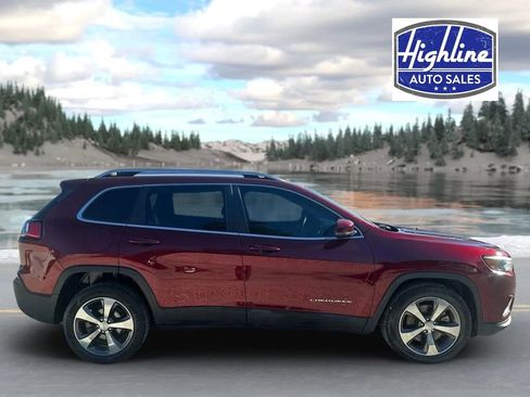 Used 2019 Jeep Cherokee Limited FWD image 9