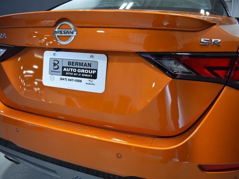 Used 2023 Nissan Sentra SR w/ SR Premium Package FWD image 11