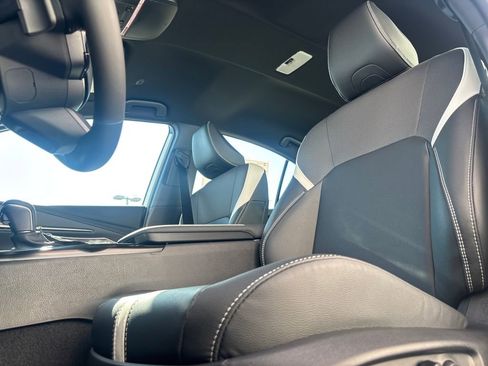 New 2026 Toyota Camry SE image 10