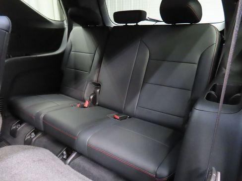 Used 2024 Chevrolet Traverse Z71 w/ LPO, Floor Liner Package AWD/4WD image 19