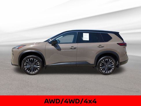 Certified 2025 Nissan Rogue SL w/ Tech Package AWD/4WD image 12
