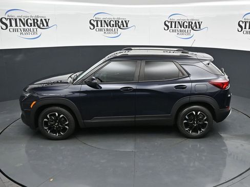 Used 2021 Chevrolet TrailBlazer LT w/ Sun and Liftgate Package FWD image 21