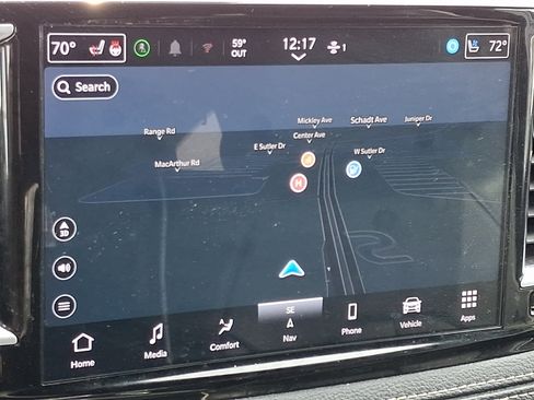 Used 2025 Chrysler Pacifica Limited FWD image 18