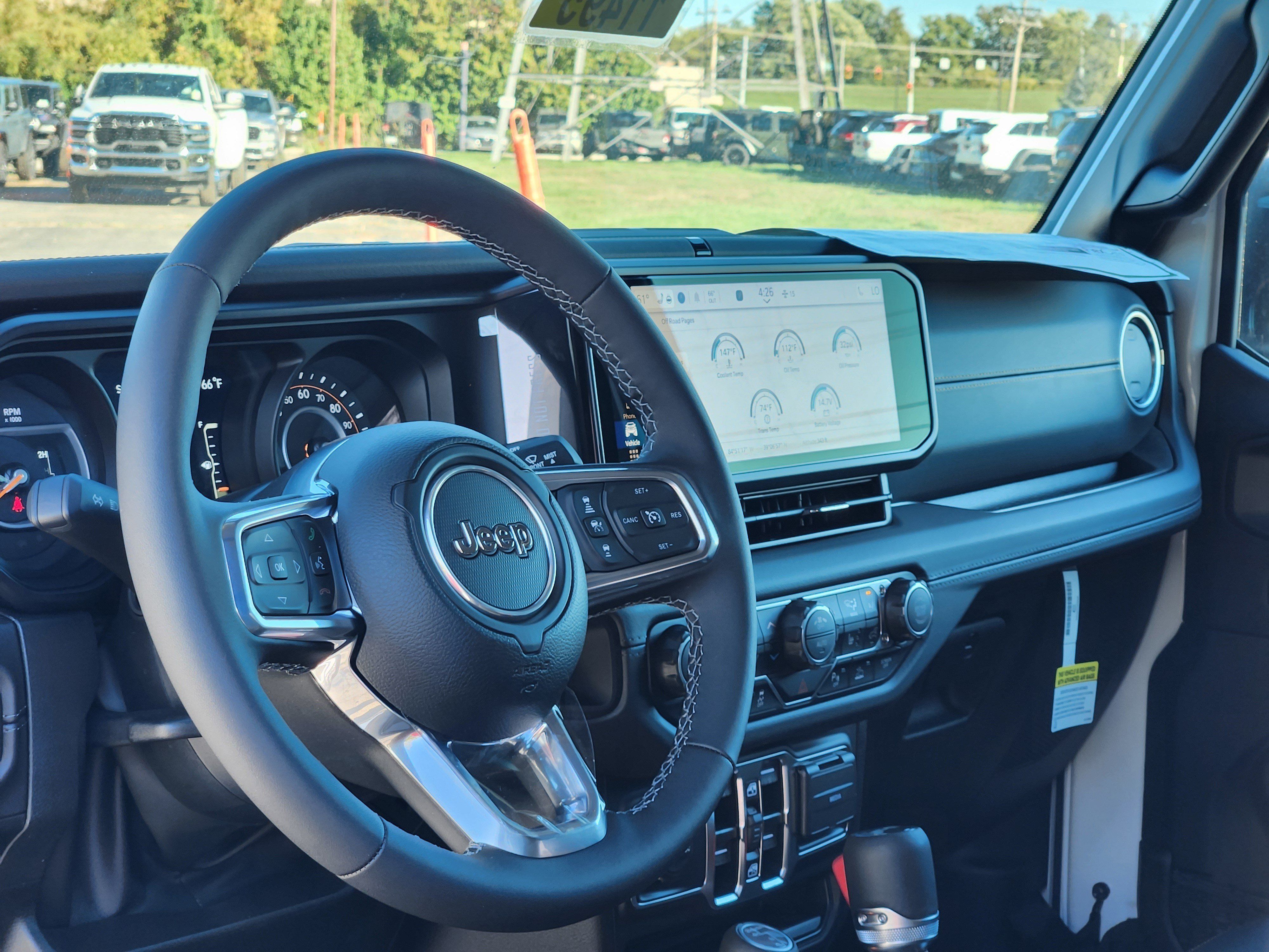 New 2025 Jeep Wrangler Unlimited Sahara AWD/4WD image 27