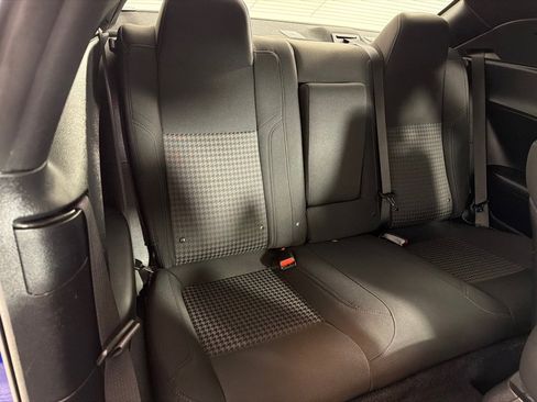 Used 2019 Dodge Challenger SXT w/ Driver Convenience Group image 20