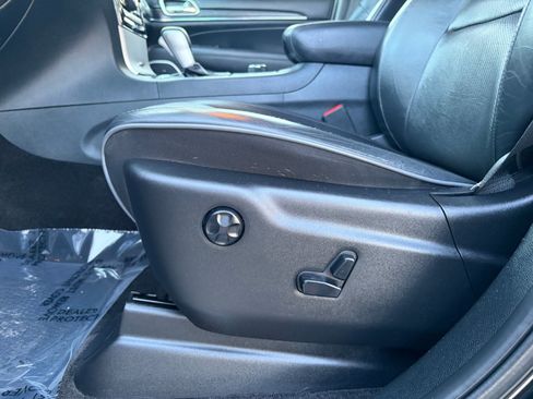 Used 2019 Jeep Grand Cherokee Summit AWD/4WD image 15