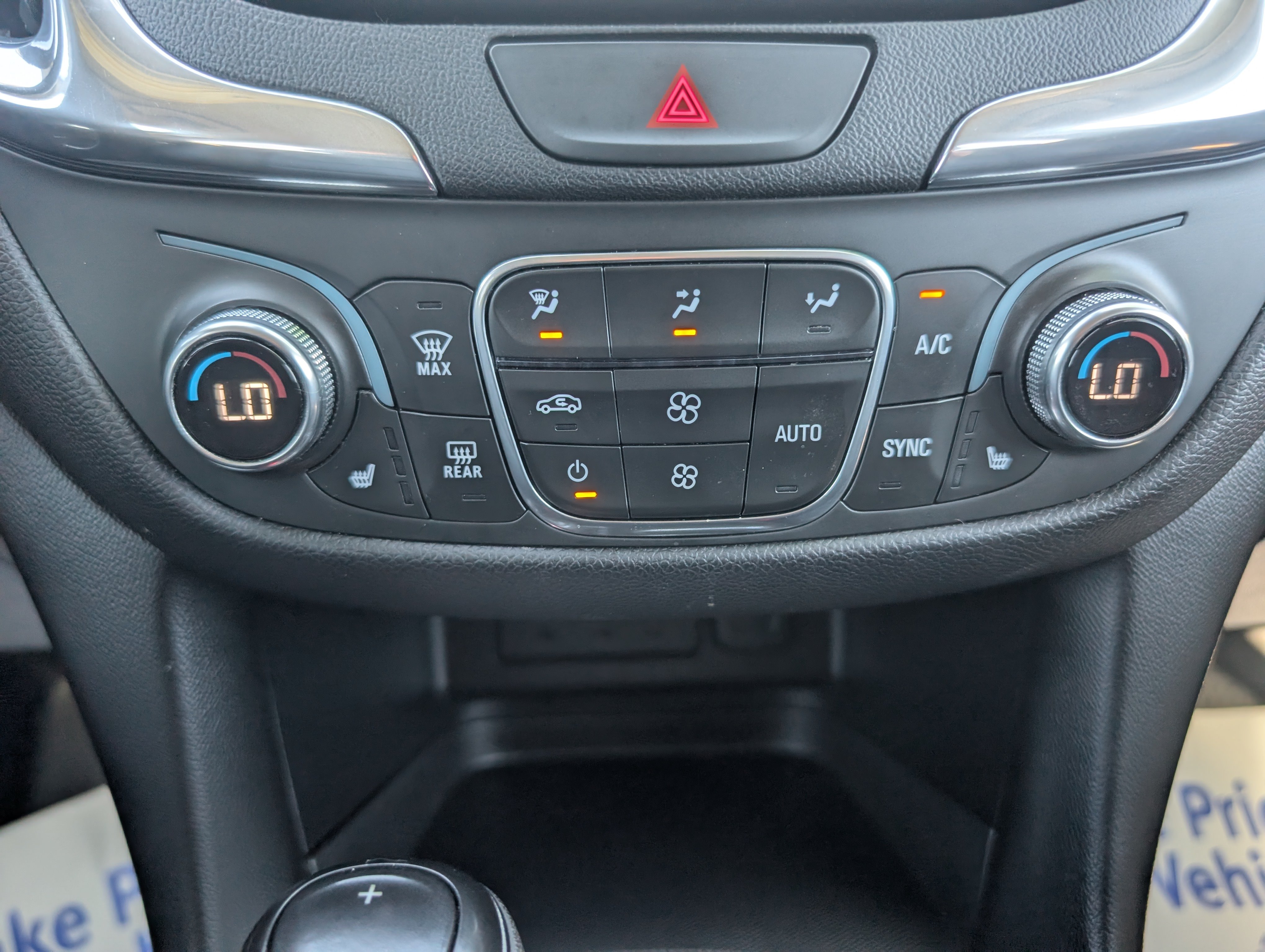 Used 2020 Chevrolet Equinox LT w/ Sport Edition AWD/4WD image 16