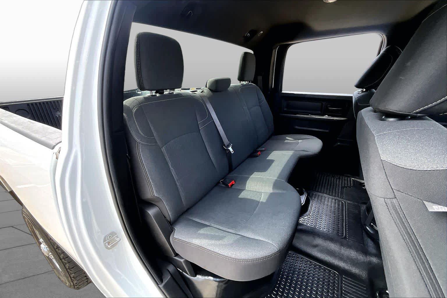 Used 2022 RAM 2500 Tradesman w/ Chrome Appearance Group AWD/4WD image 20