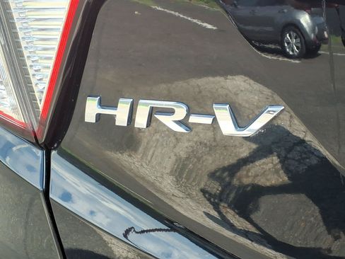 Used 2021 Honda HR-V EX image 18