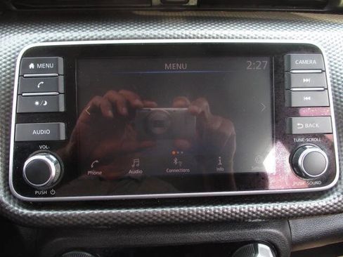 Used 2020 Nissan Kicks SV image 9