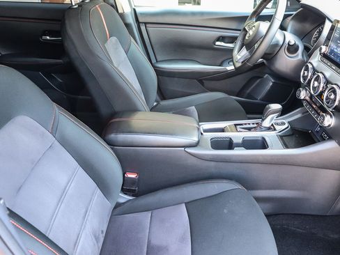 Used 2025 Nissan Sentra SR w/ Midnight Edition FWD image 18