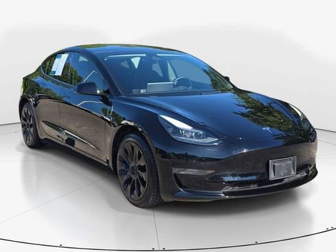 Used 2023 Tesla Model 3 Standard Range RWD image 3