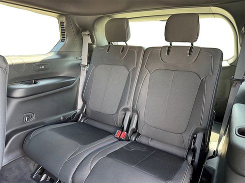 New 2025 Jeep Grand Cherokee L Laredo w/ Luxury Tech Group I image 13