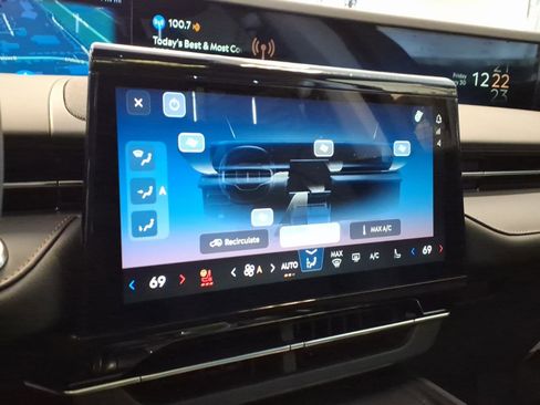 New 2026 Lincoln Nautilus Premier w/ Equipment Group 102A image 18