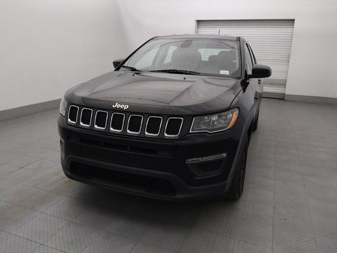 Used 2018 Jeep Compass Sport w/ Tech Group FWD image 15