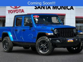 Used 2022 Jeep Gladiator Sport AWD/4WD video 2