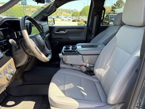 Certified 2025 Chevrolet Silverado 1500 LT w/ Protection Package AWD/4WD image 17
