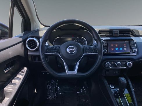 Used 2023 Nissan Versa SV FWD image 12