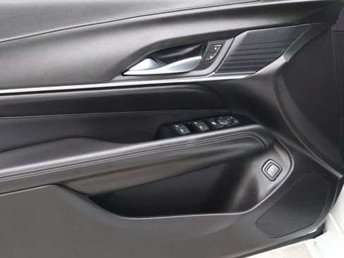 Used 2024 Cadillac CT4 Luxury image 19