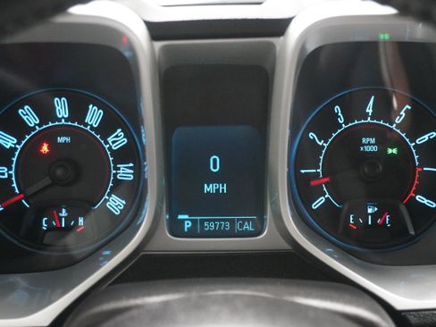 Used 2011 Chevrolet Camaro LT RWD image 16