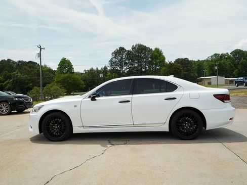 Used 2015 Lexus LS 460 RWD image 25
