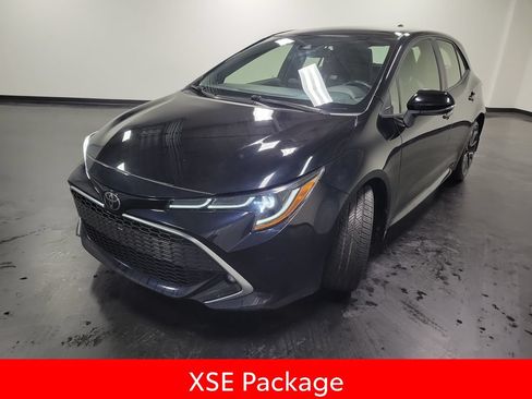 Used 2021 Toyota Corolla XSE FWD image 4