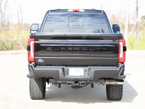 Used 2025 Ford F250 Platinum image 7