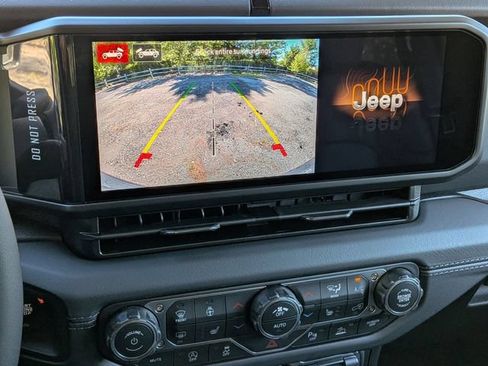 New 2026 Jeep Wrangler Unlimited Sahara AWD/4WD image 24