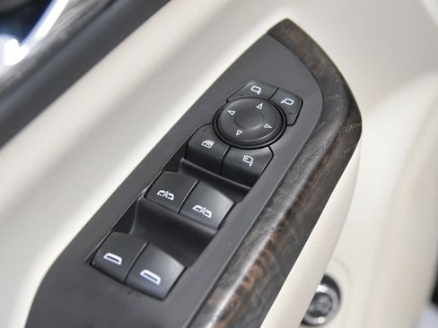 Used 2020 GMC Acadia Denali AWD/4WD image 17