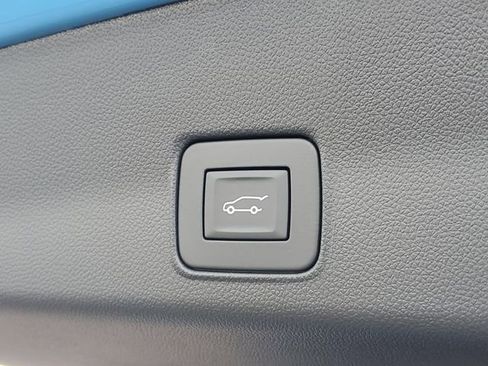 Certified 2023 Chevrolet TrailBlazer RS w/ Sun and Liftgate Package FWD image 8