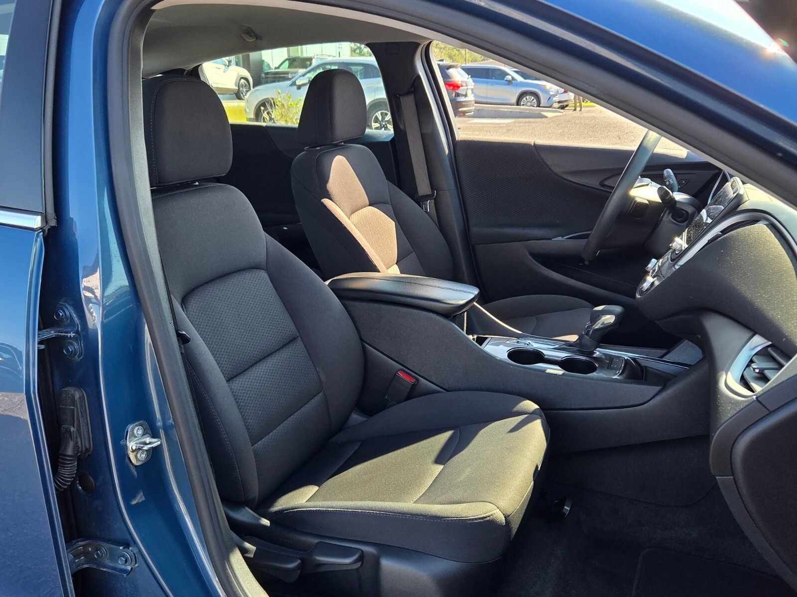Used 2024 Chevrolet Malibu LT FWD image 17