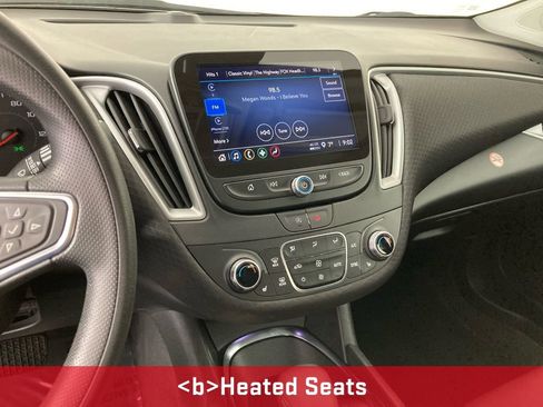 Used 2024 Chevrolet Malibu LT image 2