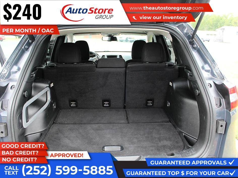 Used 2017 Jeep Cherokee 75th Anniversary FWD image 12