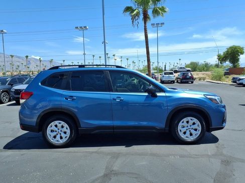 Used 2021 Subaru Forester AWD/4WD image 9