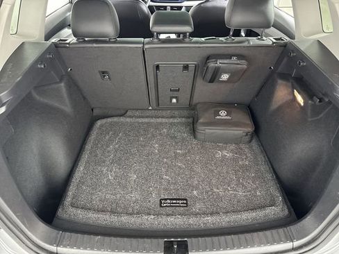 Used 2022 Volkswagen Taos SE image 17